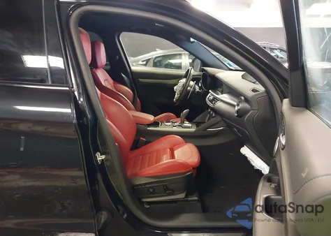 2024 Alfa Romeo Stelvio Veloce Awd z USA, uszkodzony, nr VIN ZASPAKBN3R7D78809